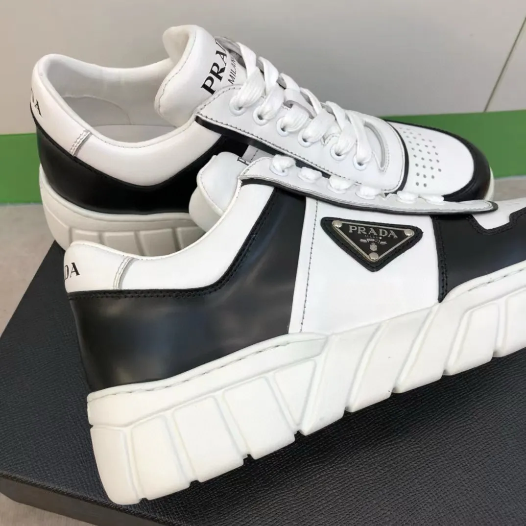 Factory price: 420💰Prada new men's leather sports shoes, the highest version on the market, any comparison is welcome🆚! The original leather has excellent texture and is super high-end! Fetal sheep net lining imported from Italy, removable pad! Luxurious materials and fine workmanship, highly recommended! Code number: 38-44, customized 45